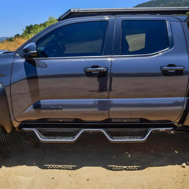 Westin WES Nerf Bars - Outlaw by Westin