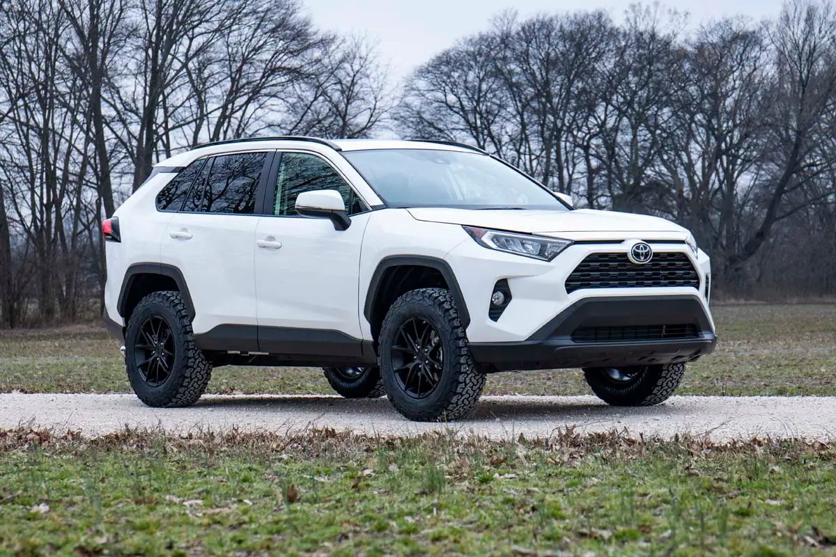 Rough Country 2.5 Inch Lift Kit | N3 Struts | Toyota RAV4 2WD/4WD (2019-2025) by Rough Country