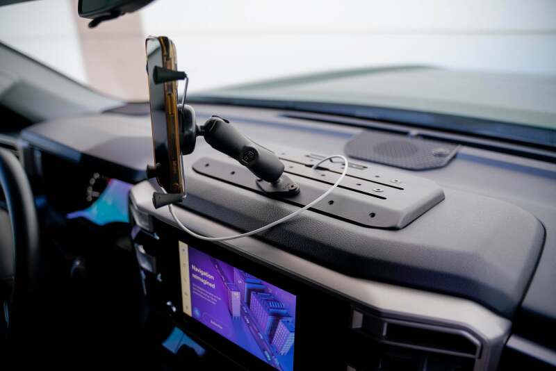 DV8 Offroad DVE Digital Device Kit
