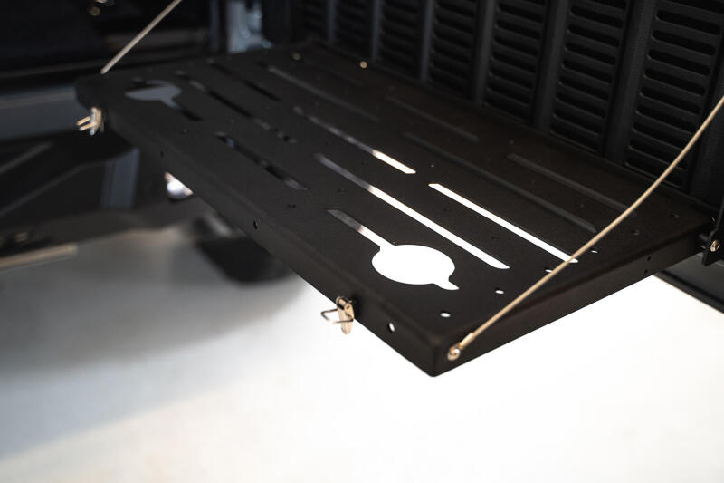DV8 Offroad DVE Tail Gate Plate