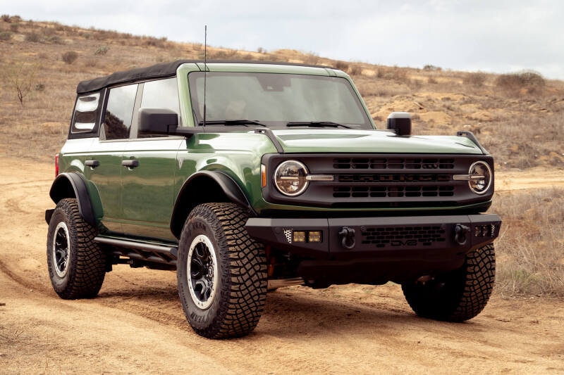 DV8 Offroad DVE Fenders