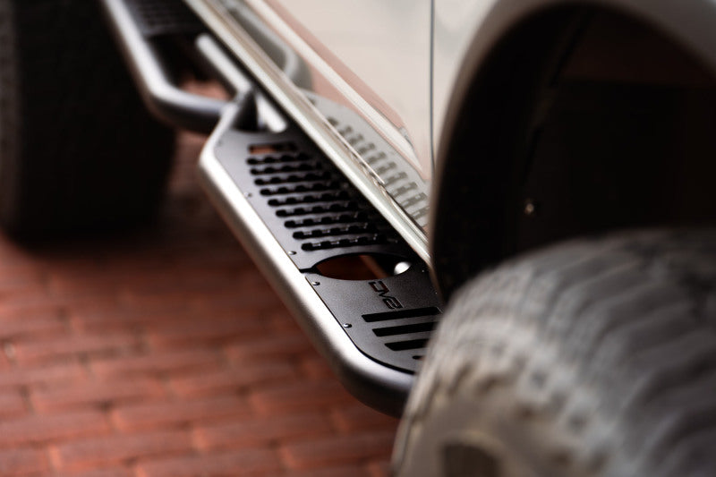 DV8 Offroad DVE Rock Slider Steps