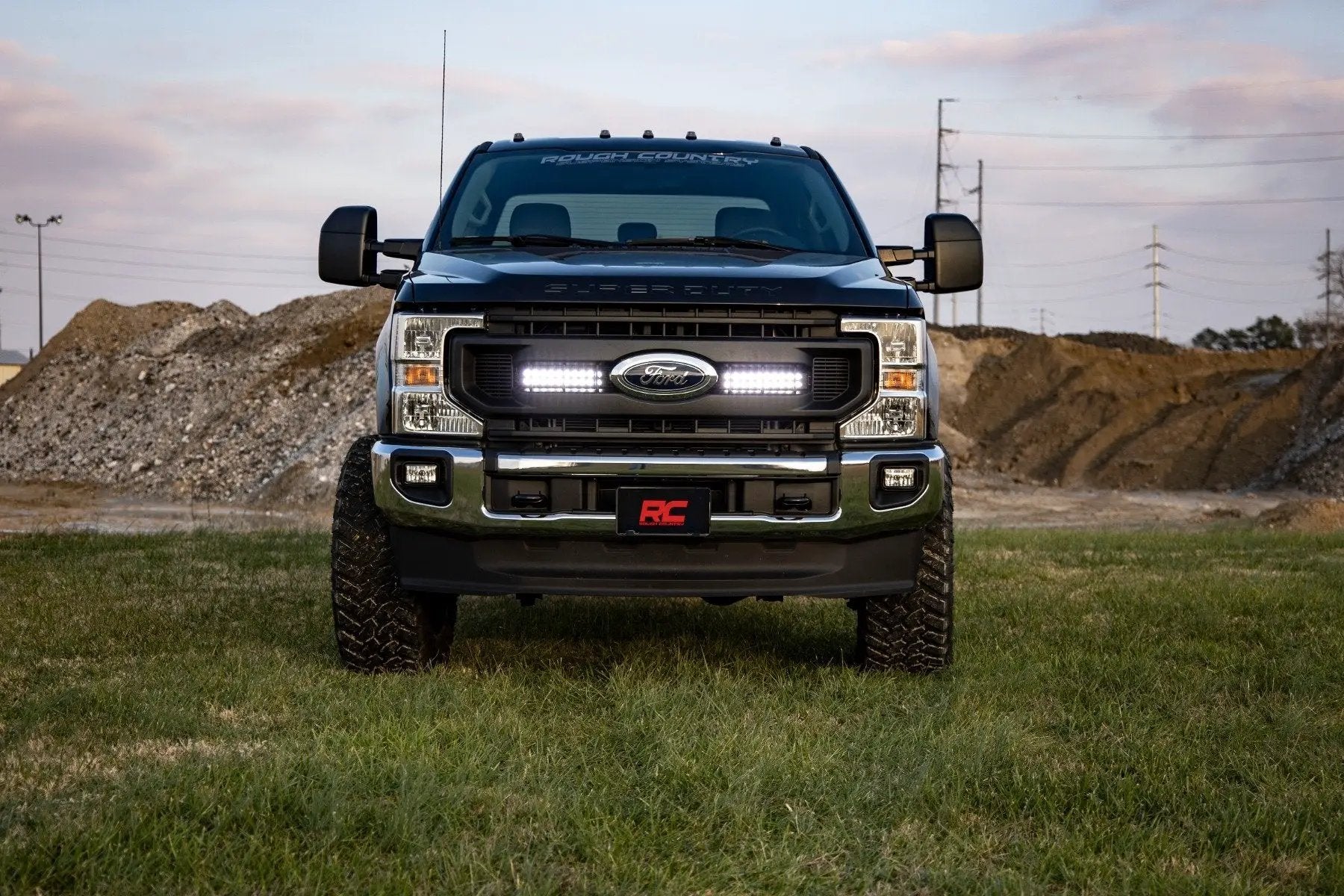 Rough Country LED Light Kit | Grille Mount | 10 Inch Black | Slimline | Ford F-250 Super Duty (20-22) by Rough Country