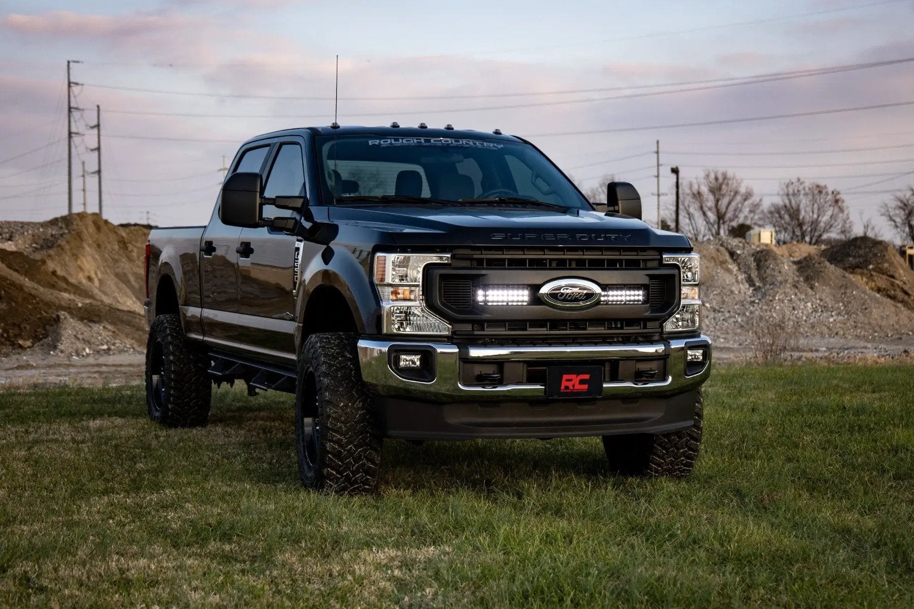 Rough Country LED Light Kit | Grille Mount | 10 Inch Black | Slimline | Ford F-250 Super Duty (20-22) by Rough Country