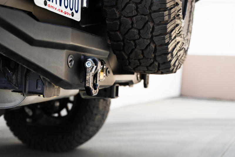 DV8 Offroad DV8 Shackles