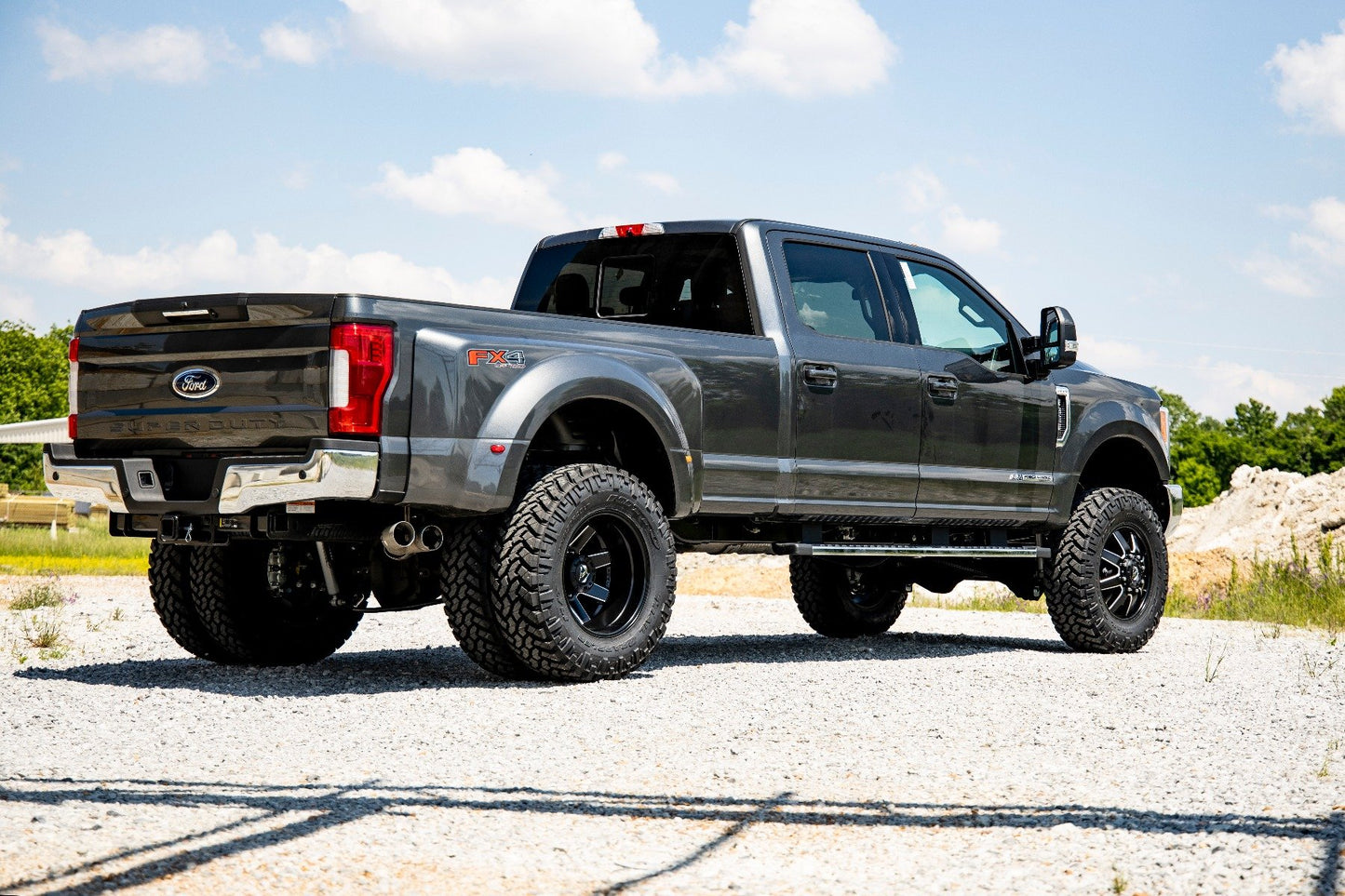 Комплект для лифта на 4,5 дюйма | Дизель | Двускатные задние колеса | Ford F-350 Super Duty 4WD (2017-2022)