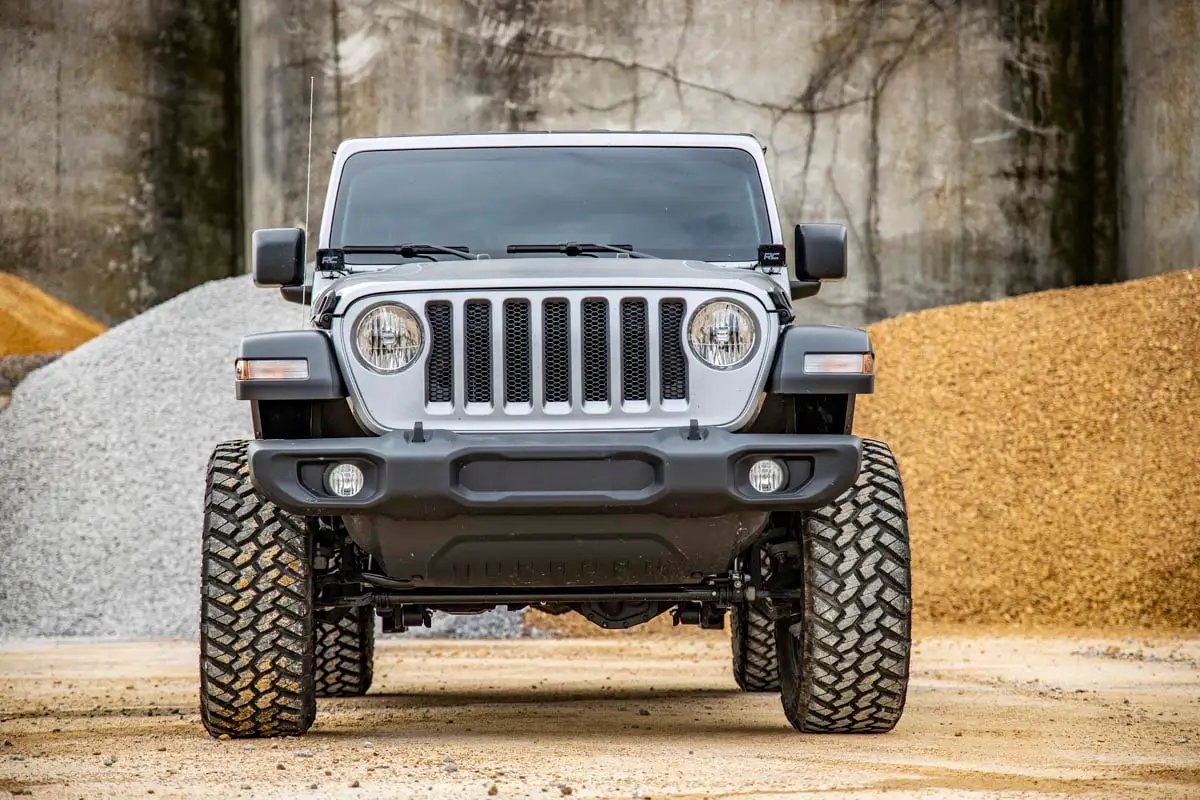 Rough Country 1.25 Inch Body Lift Kit | Jeep Wrangler JL/Wrangler Unlimited 4WD (2018-2026) by Rough Country