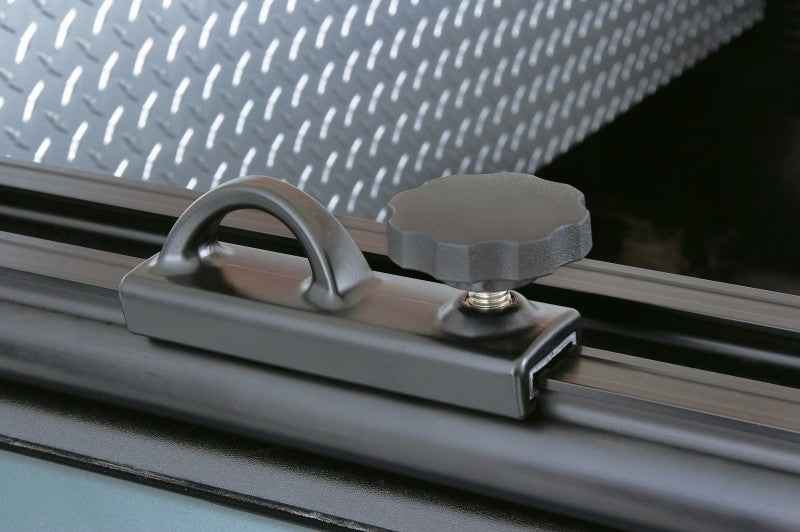 Thule THU TracRac SR Base Rails by Thule