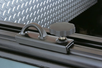 Thule THU TracRac SR Base Rails by Thule