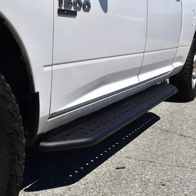 Westin WES Nerf Bars - Outlaw by Westin