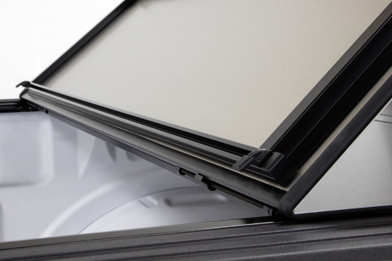 Access ACC LOMAX Tri-Fold Cover by Access