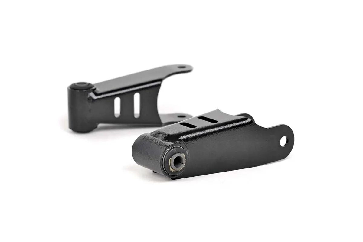Rough Country Lowering Shackles | 1.5 Inch | Chevy/GMC 1500 (99-18 & Classic) by Rough Country
