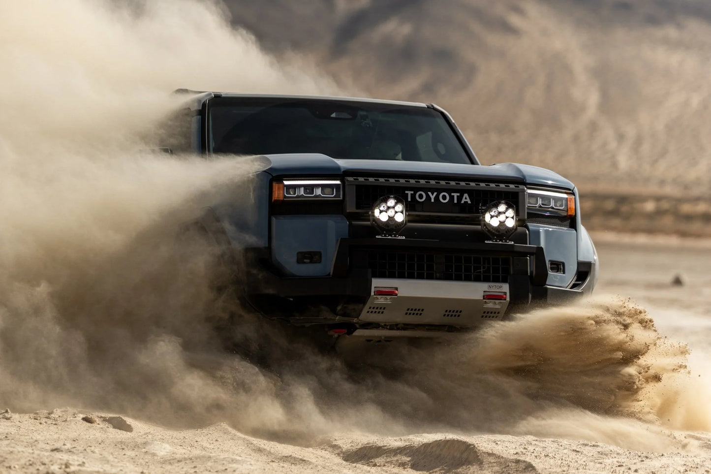 NYTOP 2024-Actual Toyota Land Cruiser Parachoques delantero híbrido con defensa delantera