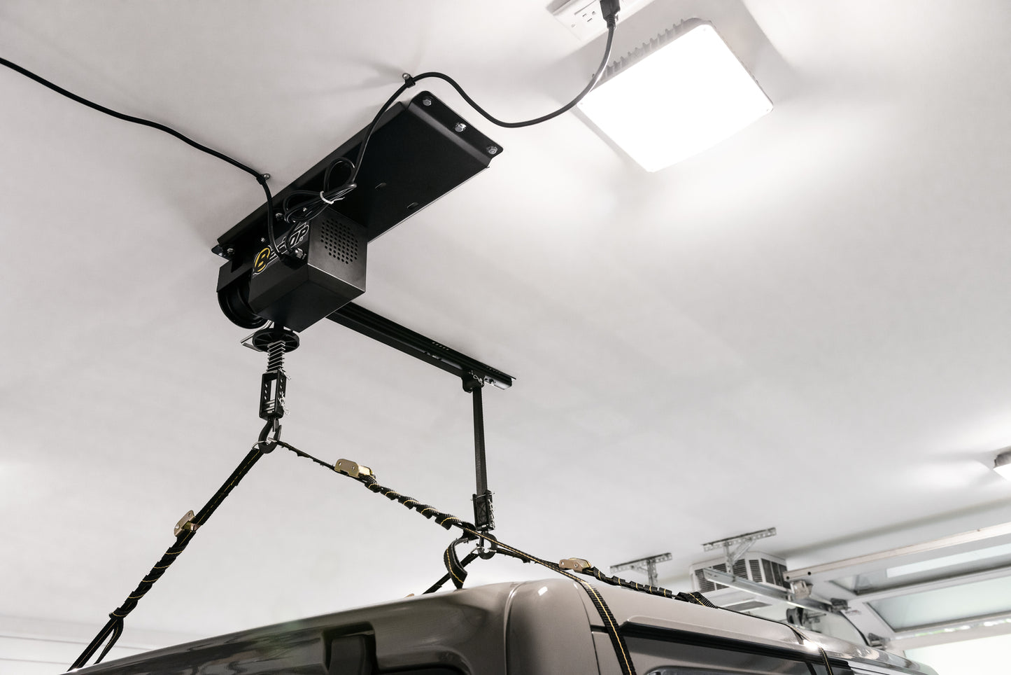 Bestop HOSS Hardtop Hoist - Jeep 2018-26 Wrangler JL (Black)
