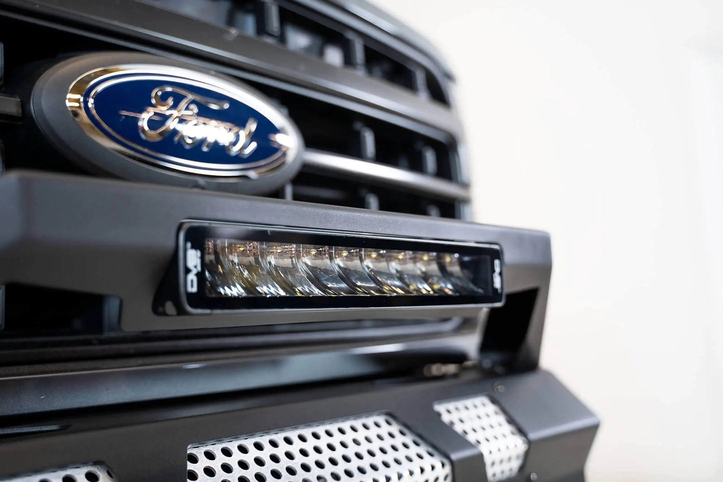DV8 Offroad The BE13EW45W is a 13in. light bar from the Elite Series lights. Offering a combo light pattern of flood & spot, the 13in. light bar offers a 3,800 lumen output, a bezel-less IP-68 lens, indirect reflectors, small heat fins & side mounts. by DV8 Offroad