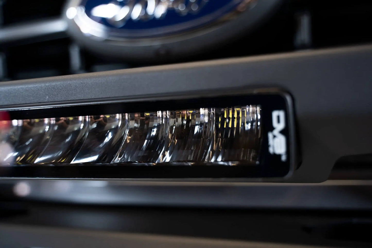 DV8 Offroad The BE13EW45W is a 13in. light bar from the Elite Series lights. Offering a combo light pattern of flood & spot, the 13in. light bar offers a 3,800 lumen output, a bezel-less IP-68 lens, indirect reflectors, small heat fins & side mounts. by DV8 Offroad