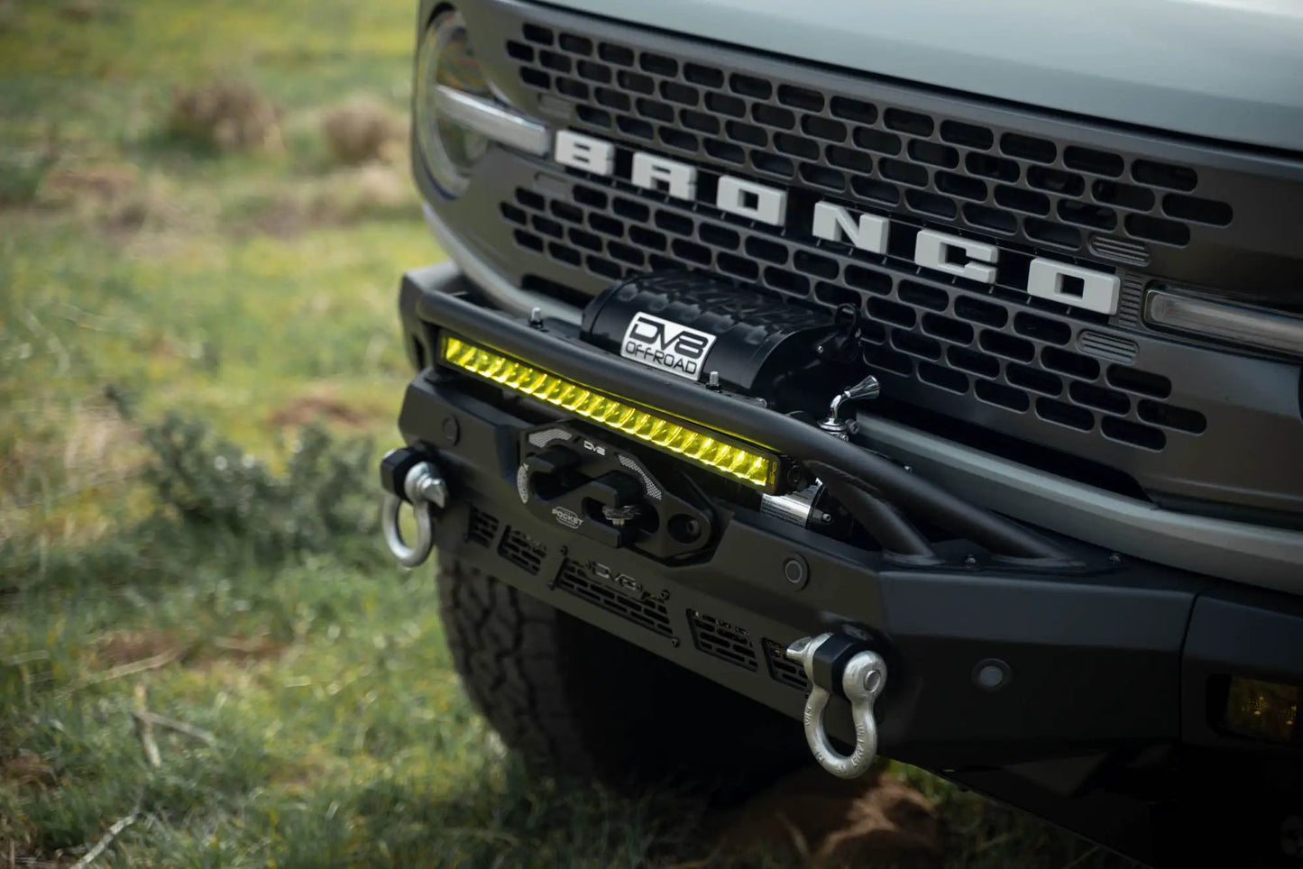 DV8 Offroad 20-Inch Elite Series Amber LED Light Bar Single Row by DV8 Offroad