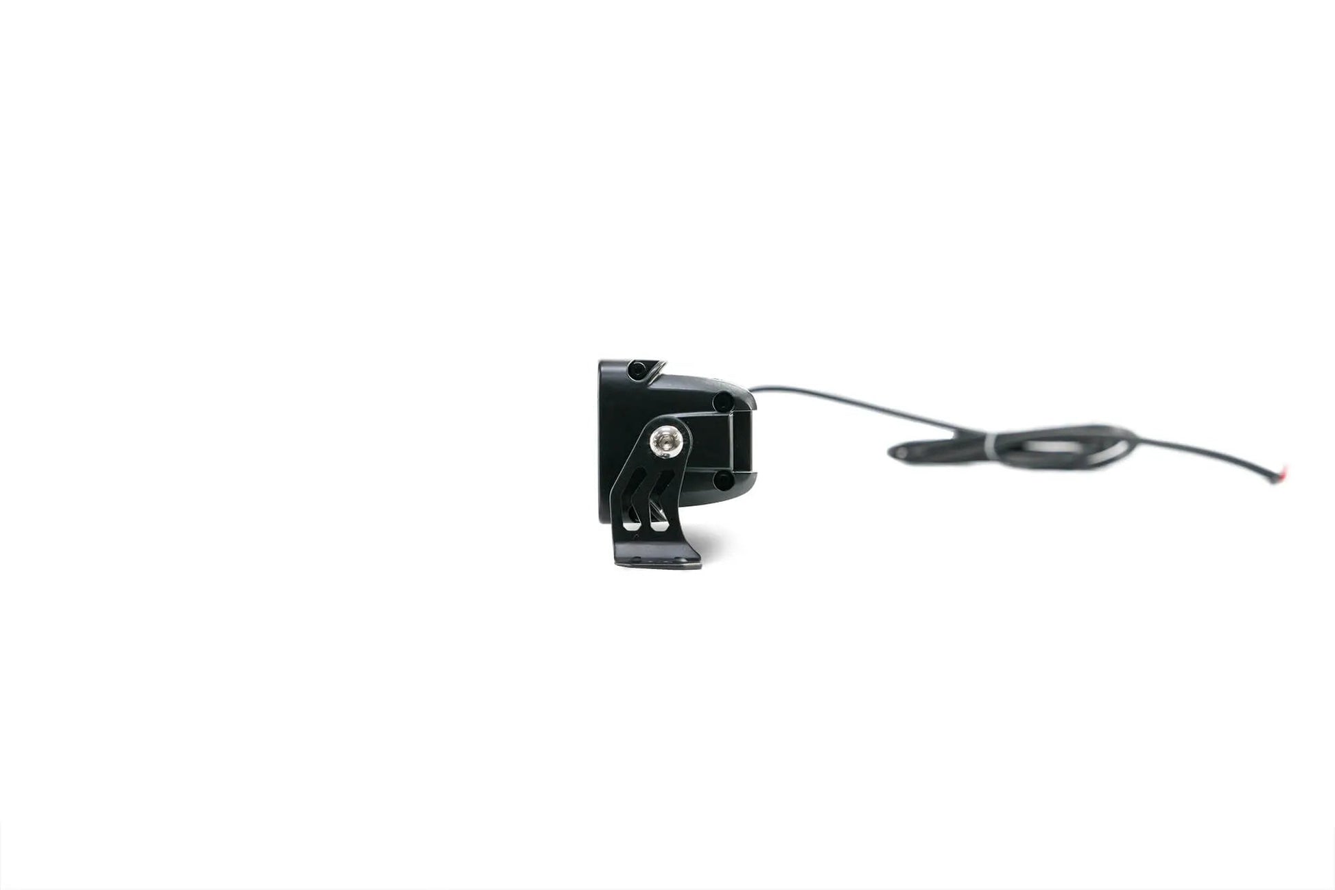 DV8 Offroad The BE52EW500W is a 52in. light bar from the Elite Series lights. Offering a combo light pattern of flood & spot, the 52in. light bar offers a 42,000 lumen output, a bezel-less IP-68 lens, indirect reflectors, small heat fins & side mounts. by DV8 Offroad