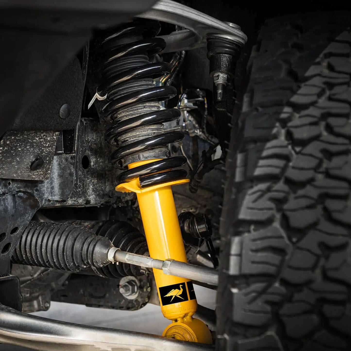 Old Man Emu Suspension Kit for LWB 4-Door Models with Heavy Front/Heavy Rear Loads, a Front Bumper and Winch, and up to 660 lbs Added Constant Rear Weight by Old Man Emu
