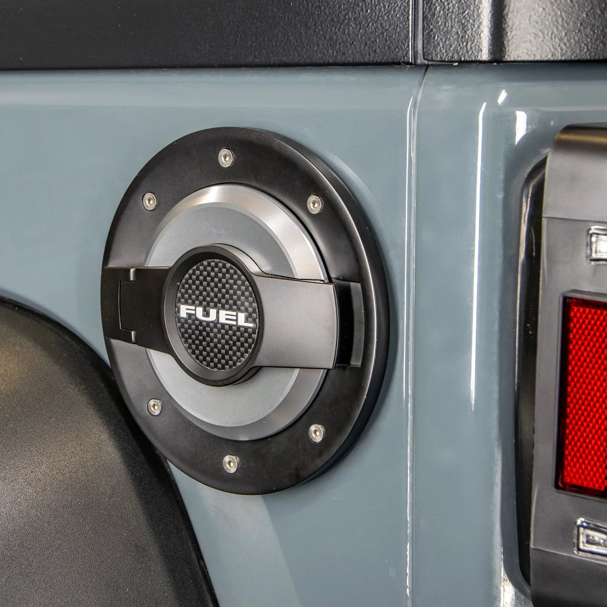 DV8 Offroad 07-18 Jeep JK Fuel Door Assembly; Blk/Slvr by DV8 Offroad