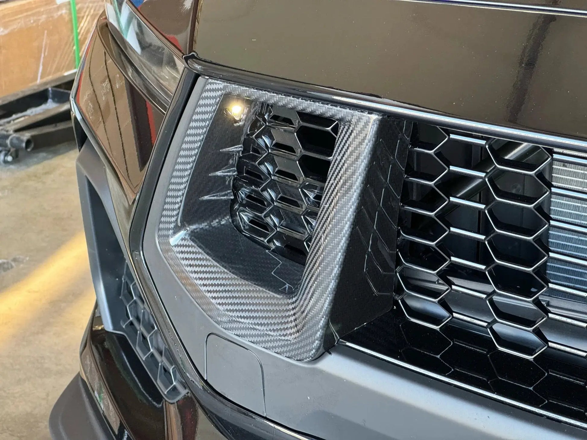 NYTOP 2024-Current Ford Mustang GT Dry Carbon Grille Inserts by NYTOP