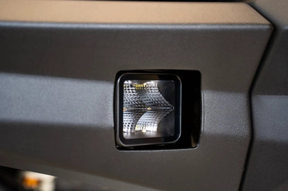 DV8 Offroad The BE3EW40W is a 3in. cube light from the Elite Series lights. Offering a flood beam pattern, the 3in. cube light offers a 4,800 lumen output, a bezel-less IP-68 lens, indirect reflectors, small heat fins & pedestal or side mount options by DV8 Offroad