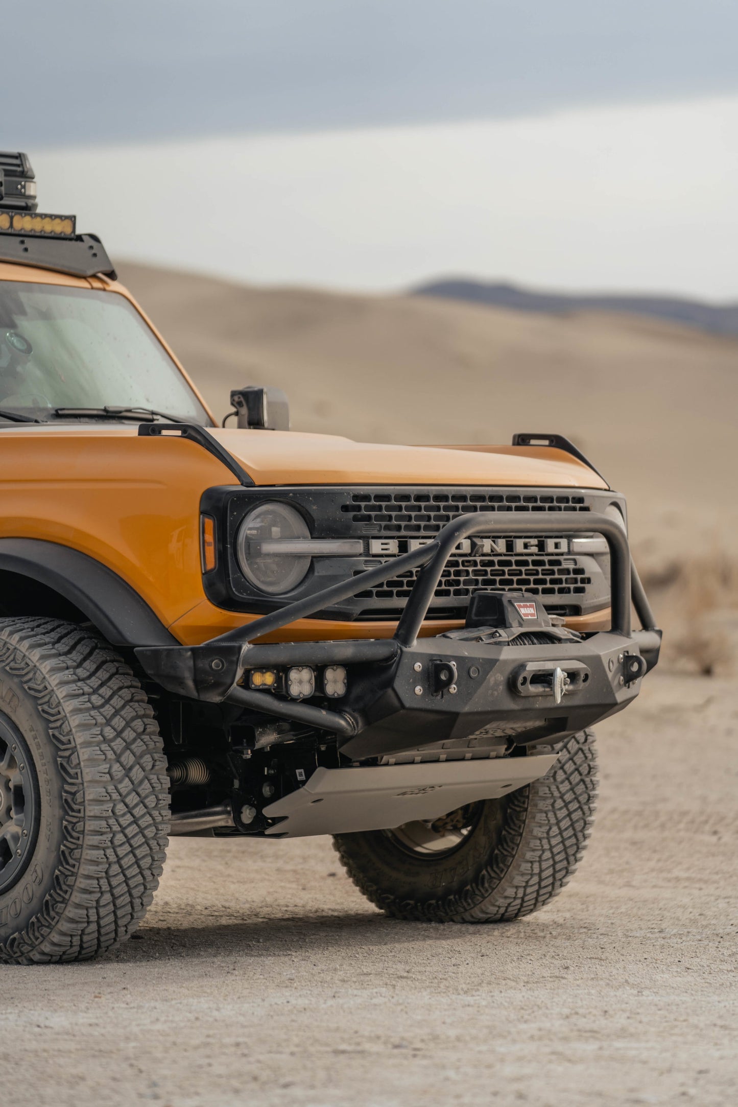 Гибридный передний бампер Ford Bronco Adventure | 2022