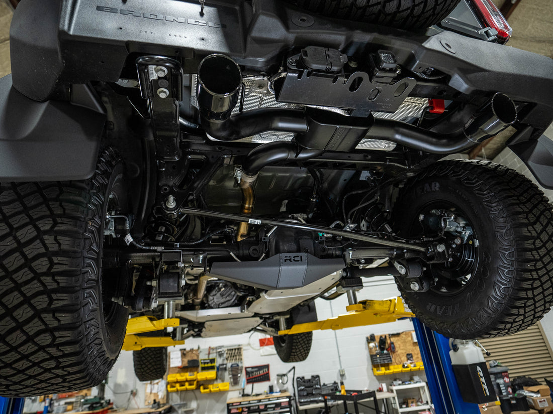 2024 FORD Bronco Gris A52373