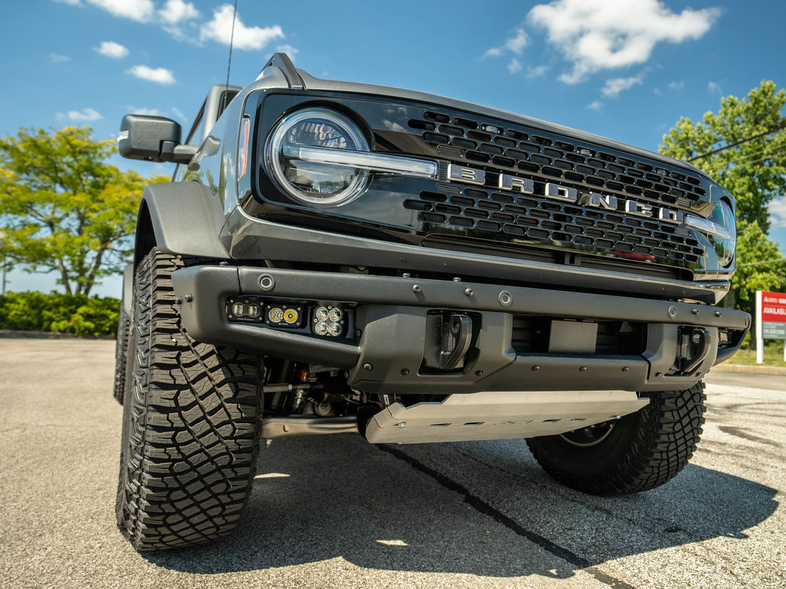 2024 FORD Bronco Gris A52373
