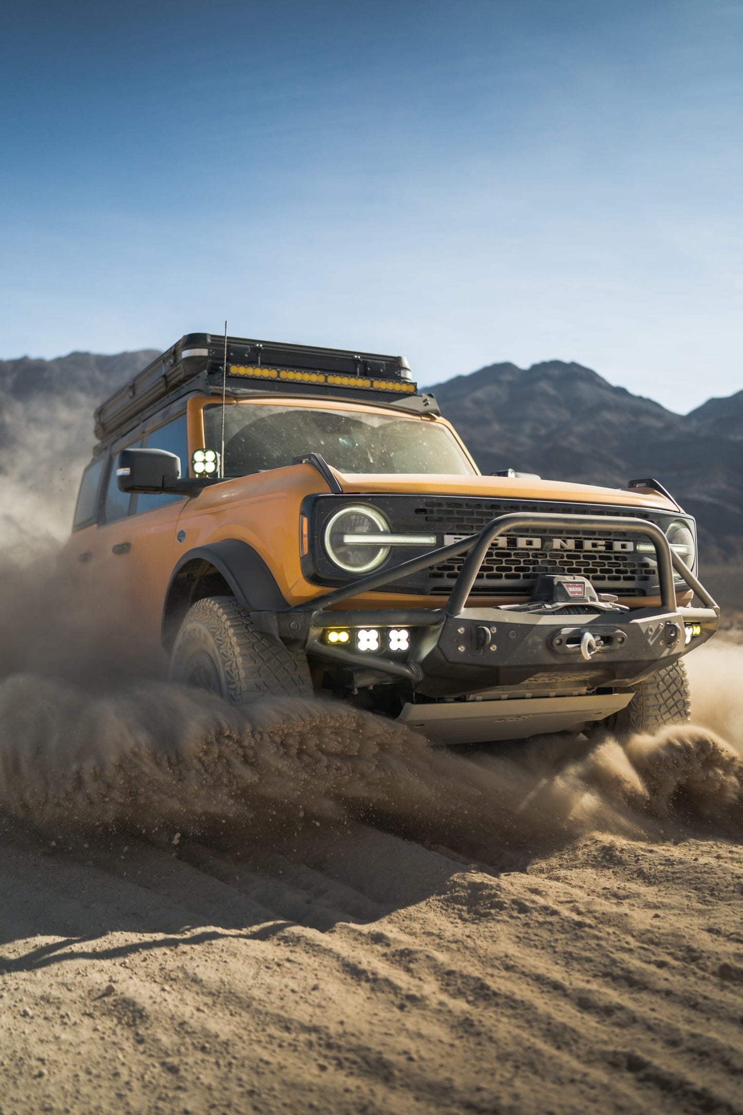 Гибридный передний бампер Ford Bronco Adventure | 2022