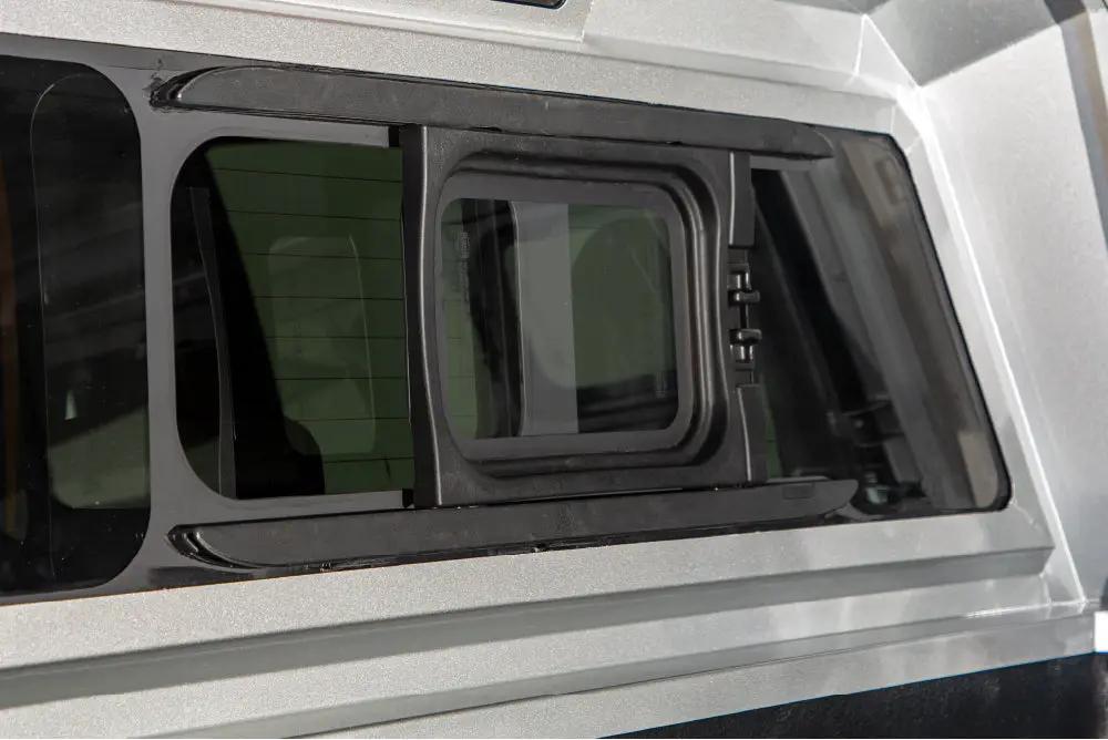RSI SmartCap Gladiator Truck Bed Cap SmartCapEVO Sport Matte Black 20-26 Jeep Gladiator 5 Foot Short Bed SmartCap by RSI SmartCap