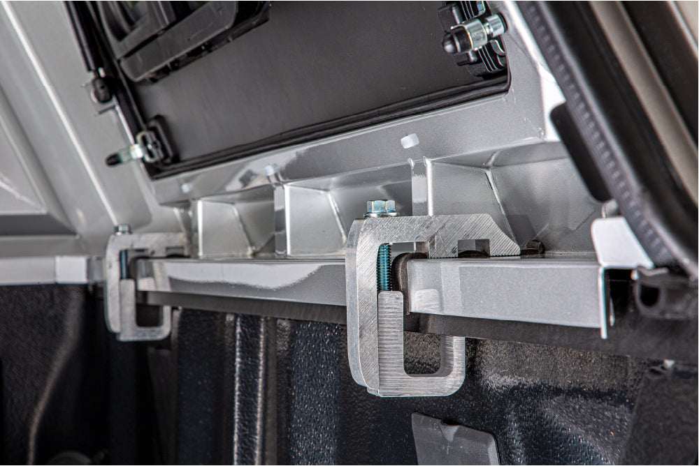 Tapa de caja de camioneta Tundra SmartCap EVO Sport Negro Mate para Toyota Tundra 22-26 de caja estándar de 6.5 pies SmartCap