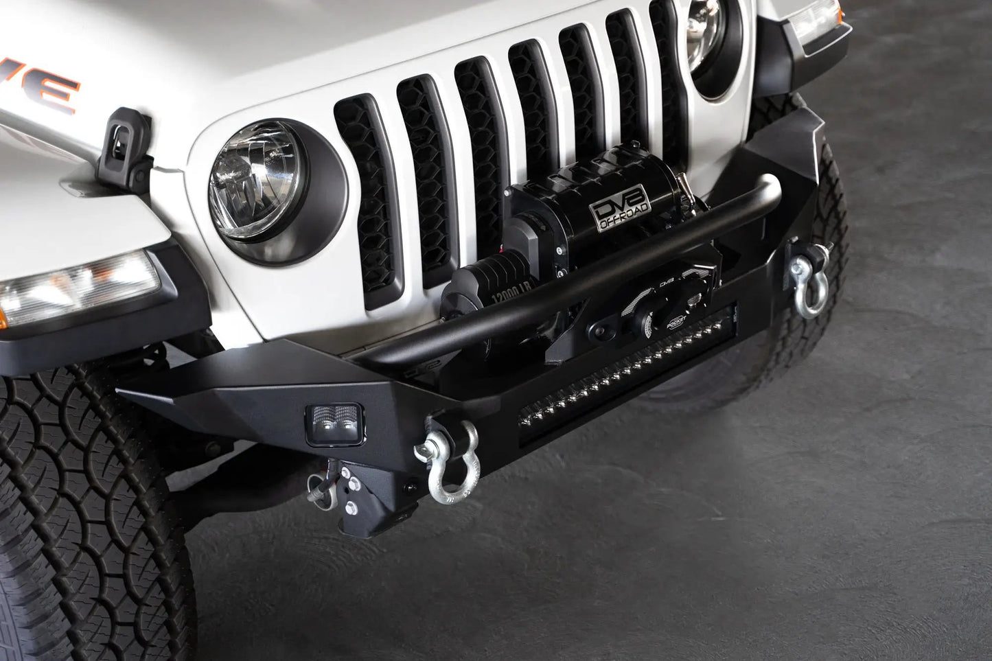 DV8 Offroad Jeep Wrangler JL & Gladiator JT FS-7 Mid-Width Winch Front Bumper by DV8 Offroad