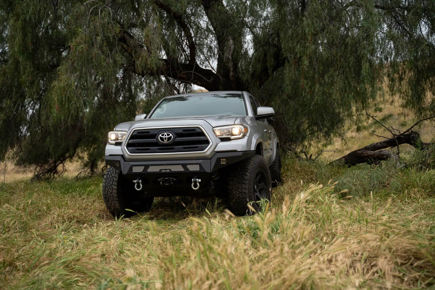 DV8 Offroad 2016-2023 Toyota Tacoma MTO Series Winch Front Bumper by DV8 Offroad
