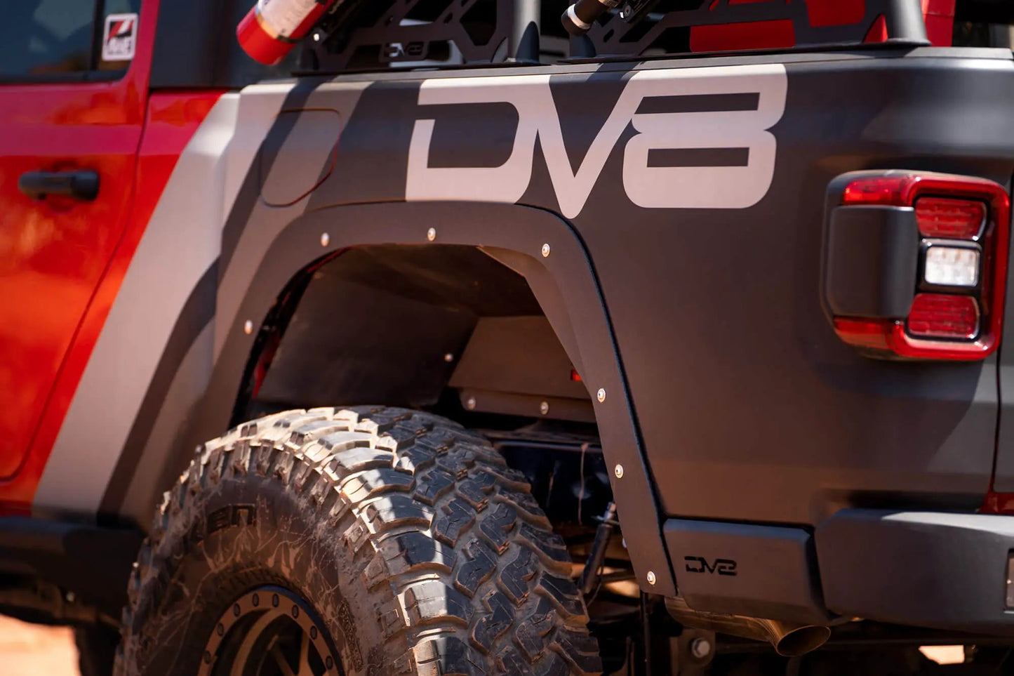 DV8 Offroad FDGL-03 is a 4pc fender deletion kit for the 20-22 Jeep Gladiator JT. Constructed from steel and protected with a multi stage powder coat the FDGL-03 offers maximum body clearance on the trail with no restriction to wheel travel by DV8 Offroad