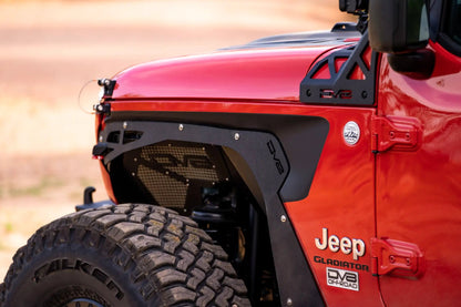 DV8 Offroad FDGL-03 is a 4pc fender deletion kit for the 20-22 Jeep Gladiator JT. Constructed from steel and protected with a multi stage powder coat the FDGL-03 offers maximum body clearance on the trail with no restriction to wheel travel by DV8 Offroad