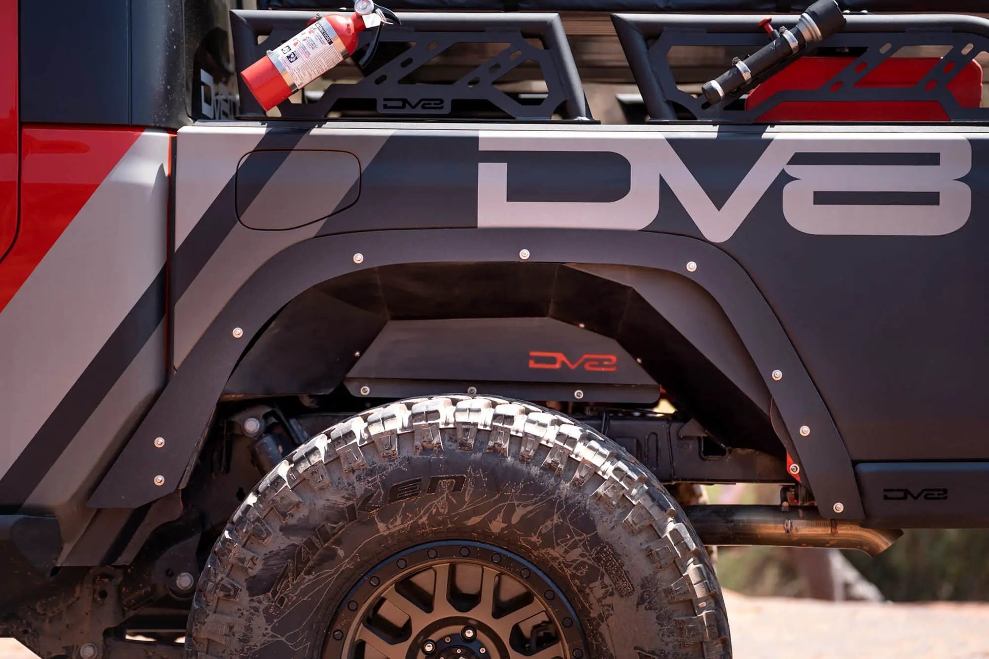 DV8 Offroad FDGL-03 is a 4pc fender deletion kit for the 20-22 Jeep Gladiator JT. Constructed from steel and protected with a multi stage powder coat the FDGL-03 offers maximum body clearance on the trail with no restriction to wheel travel by DV8 Offroad