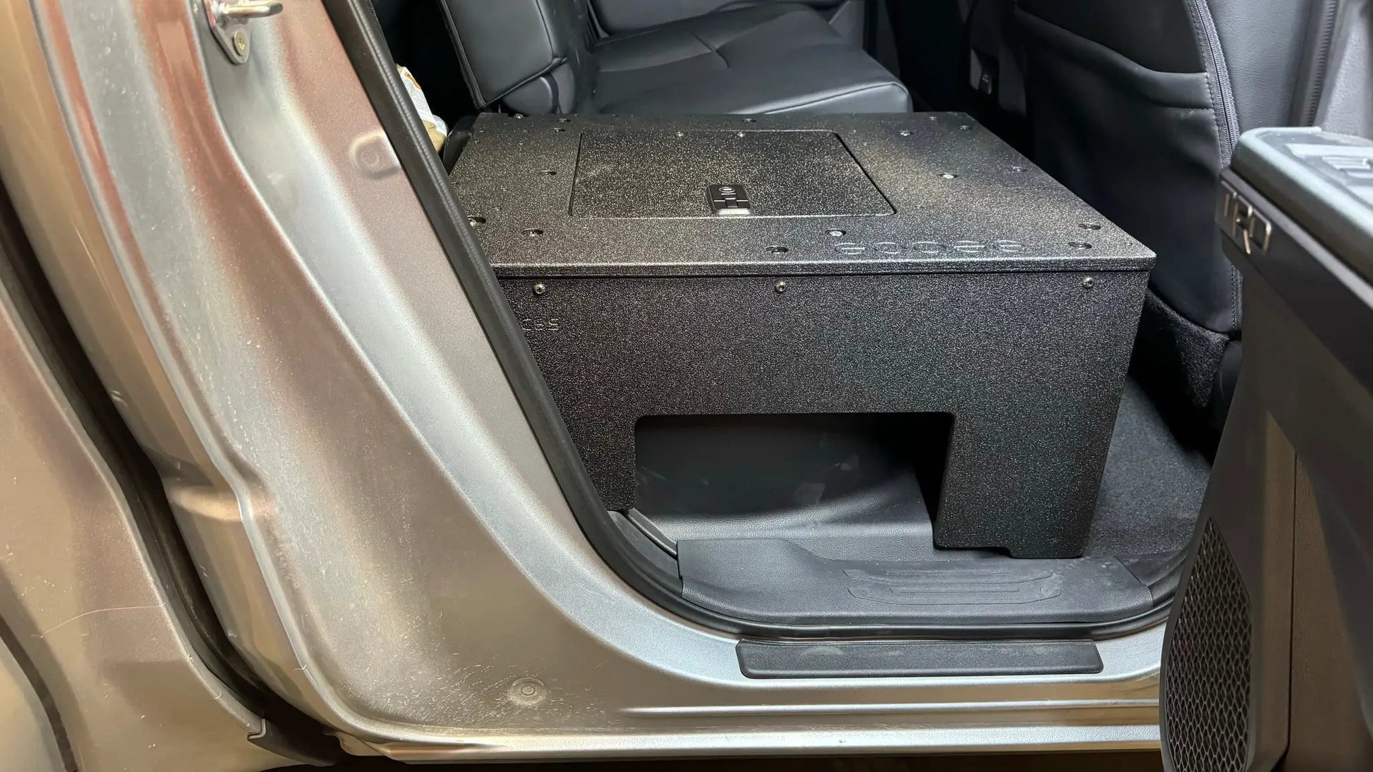 Toyota Tacoma - 2024-Present - 4th Gen - Non-Hybrid - Double Cab - Explore Series - Seat Delete Plate System - Second Row by Goose Gear