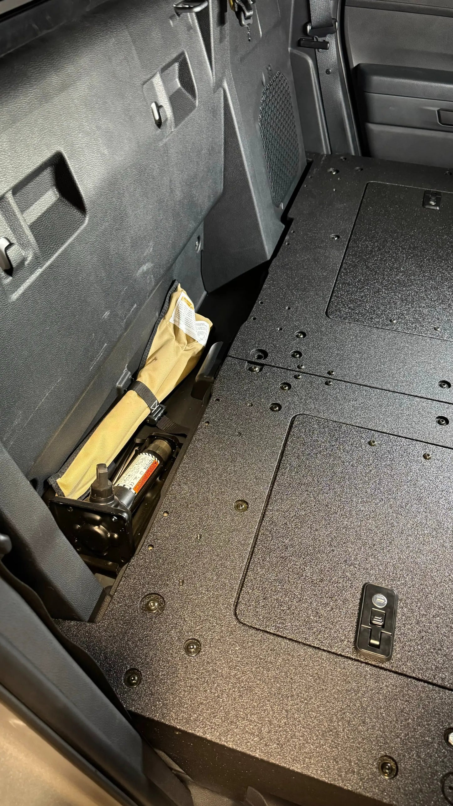 Toyota Tacoma - 2024-Present - 4th Gen - Non-Hybrid - Double Cab - Explore Series - Seat Delete Plate System - Second Row by Goose Gear