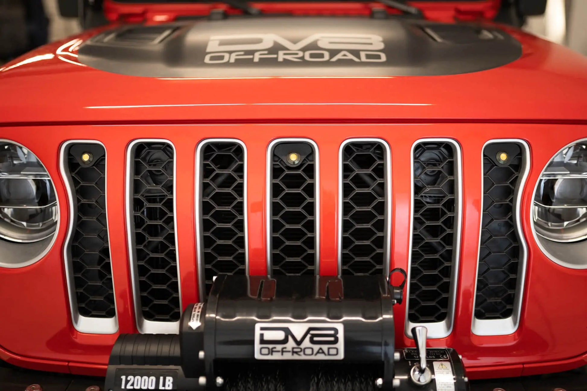 DV8 Offroad Set of three amber accent lights that install inside the front grill of the 18+ Jeep Wrangler JL. The mounting brackets are constructed from steel & powder coated & the LED lights allow your vehicle to be seen easier in low situations by DV8 Offroad