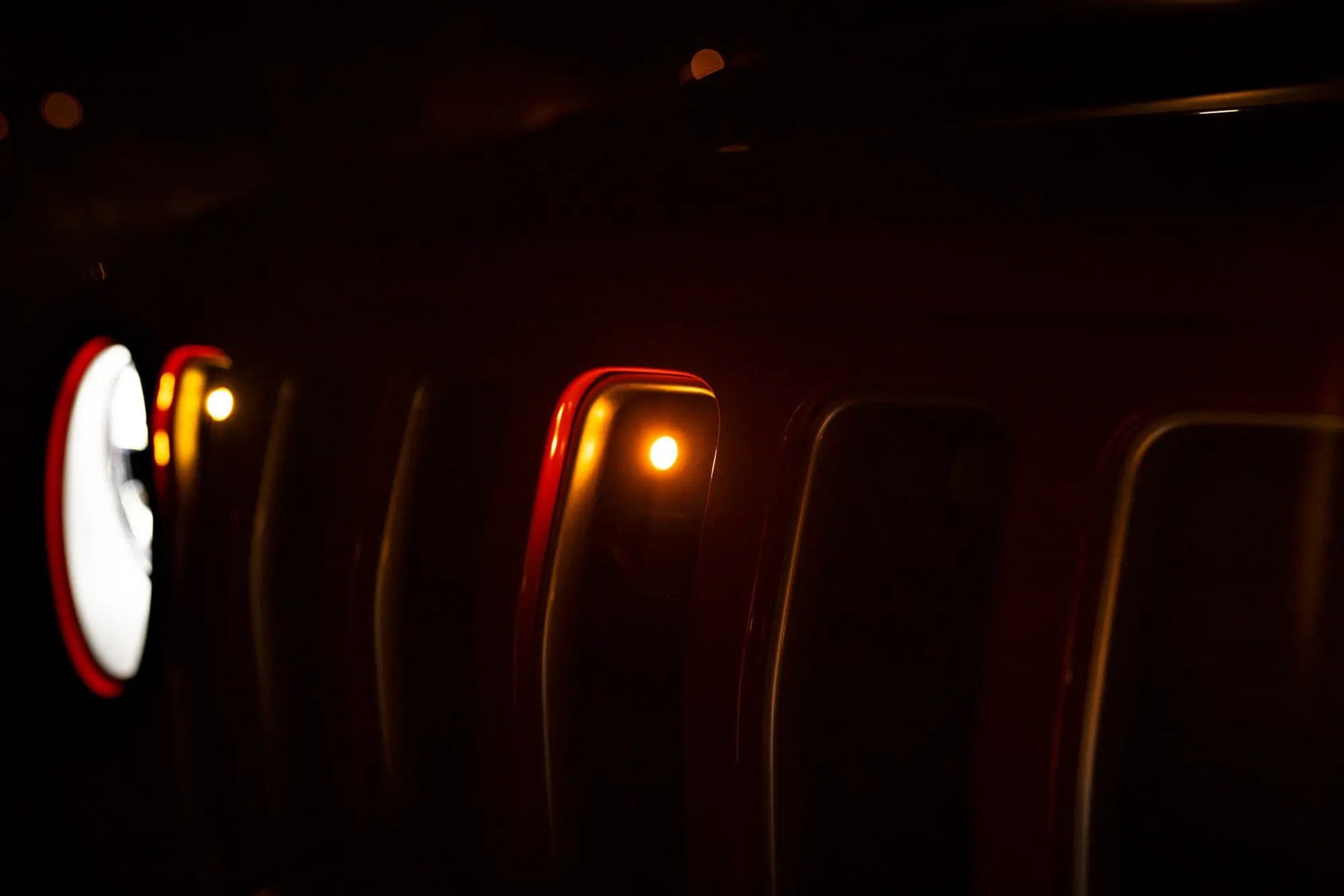 DV8 Offroad Set of three amber accent lights that install inside the front grill of the 18+ Jeep Wrangler JL. The mounting brackets are constructed from steel & powder coated & the LED lights allow your vehicle to be seen easier in low situations by DV8 Offroad