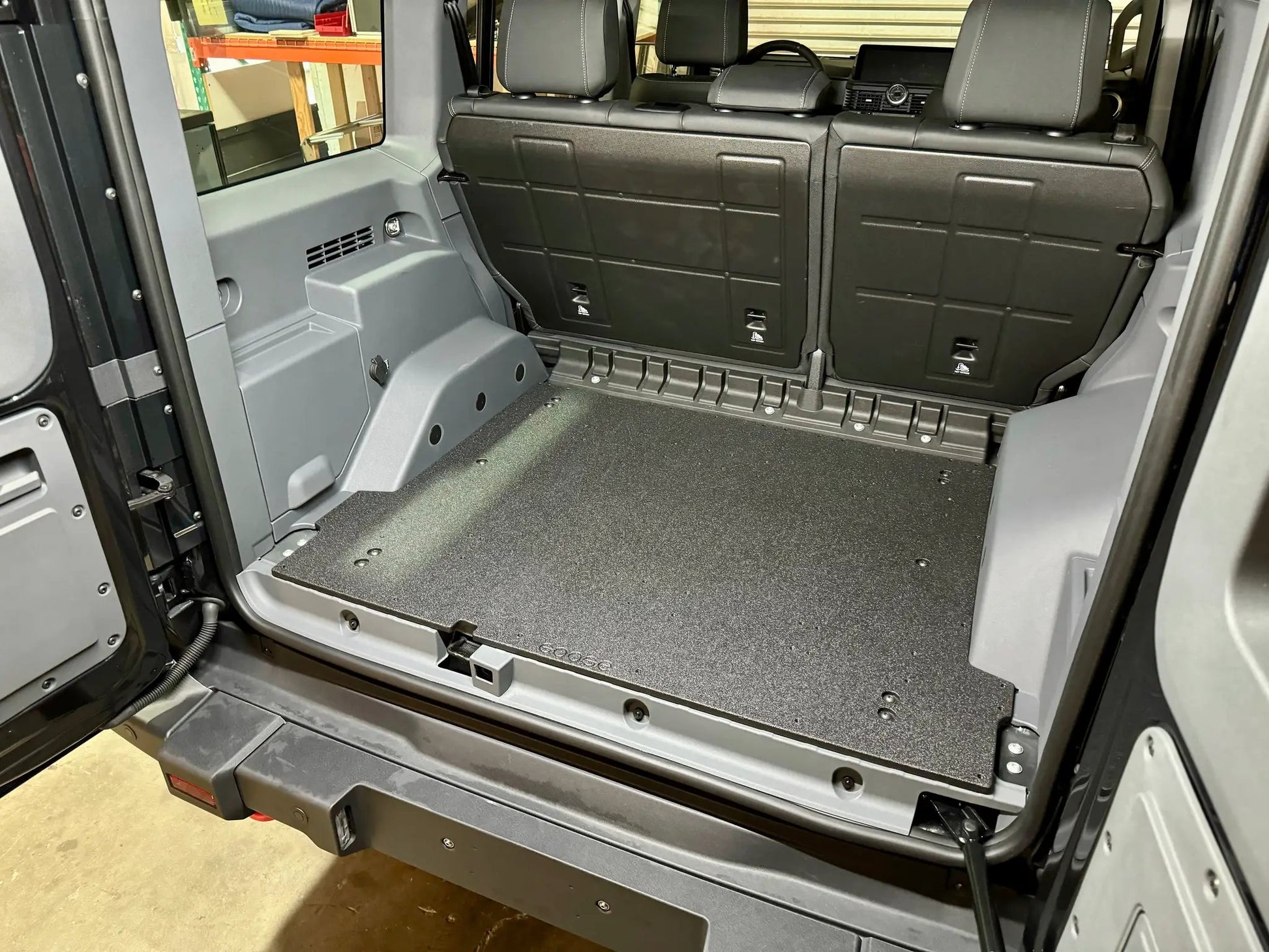 Ineos - Grenadier - 2024-Present - 1st Gen - Explore Series - Rear Plate System by Goose Gear