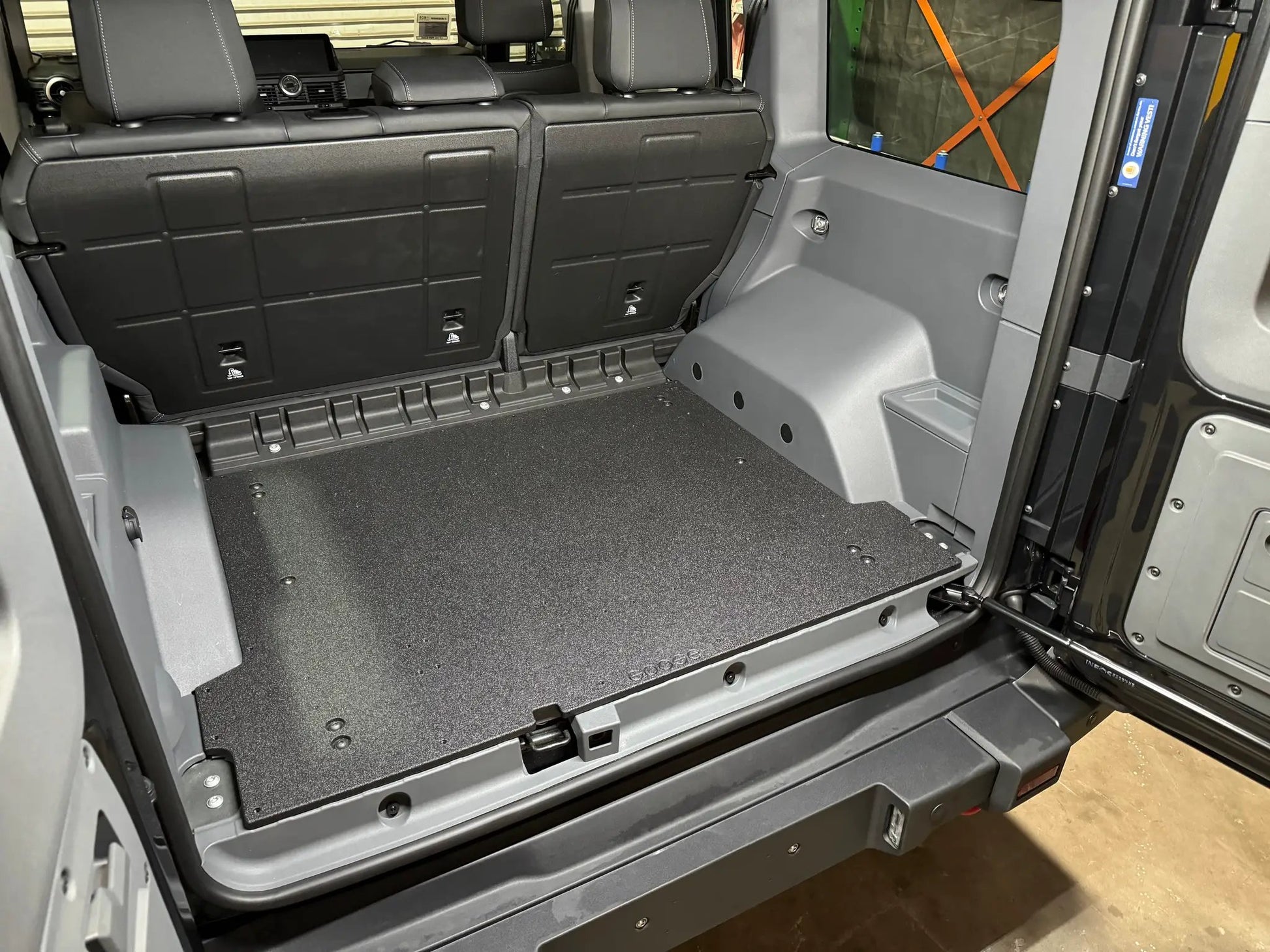 Ineos - Grenadier - 2024-Present - 1st Gen - Explore Series - Rear Plate System by Goose Gear
