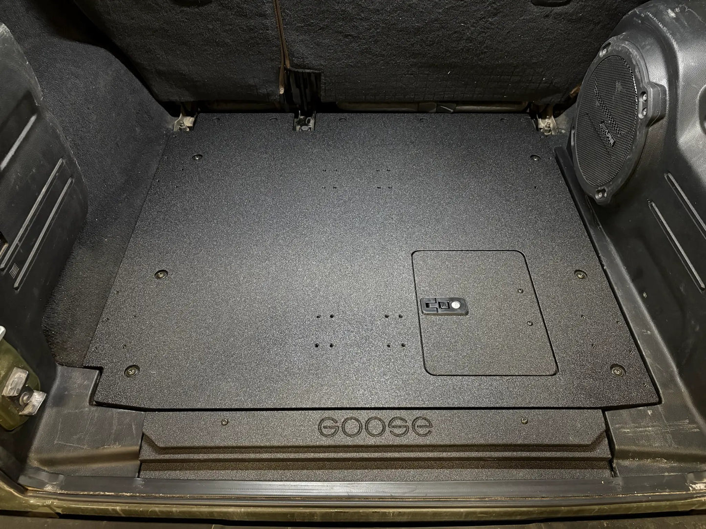 Jeep Wrangler 2018-2023 JLU 4 Door - Rear Plate System by Goose Gear