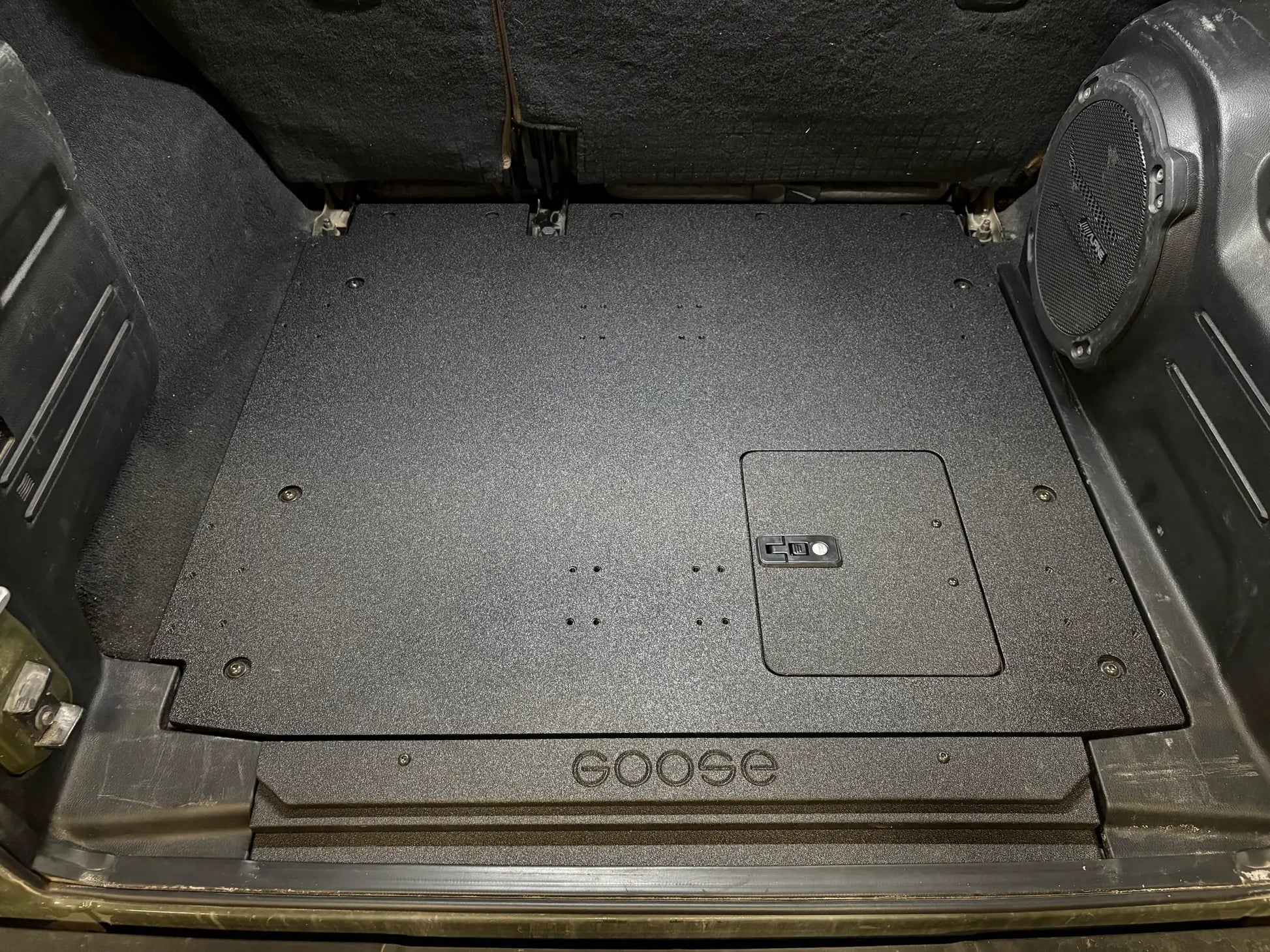 Jeep Wrangler 2018-2023 JLU 4 Door - Rear Plate System by Goose Gear