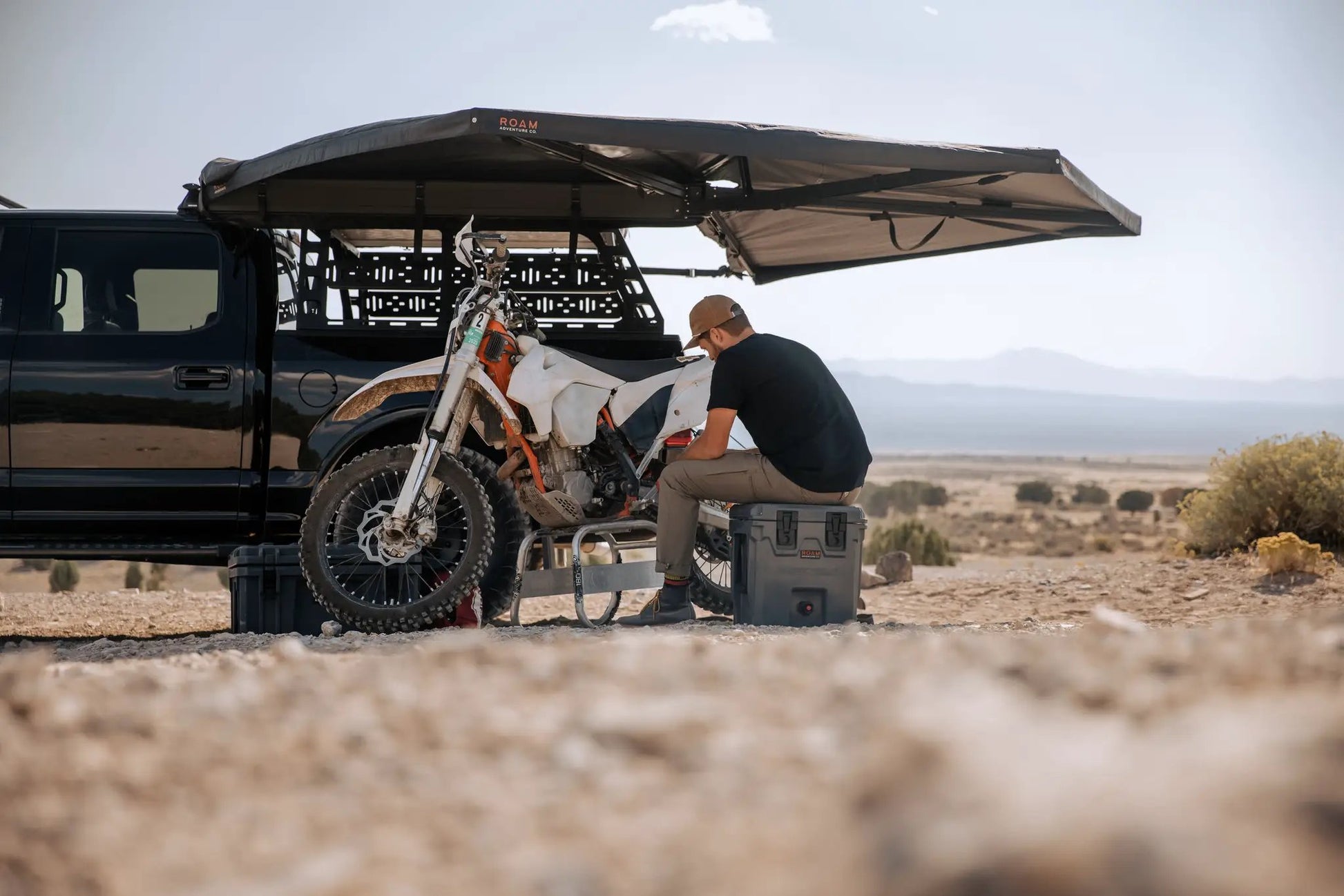 ROAM ARC 270 Awning by ROAM