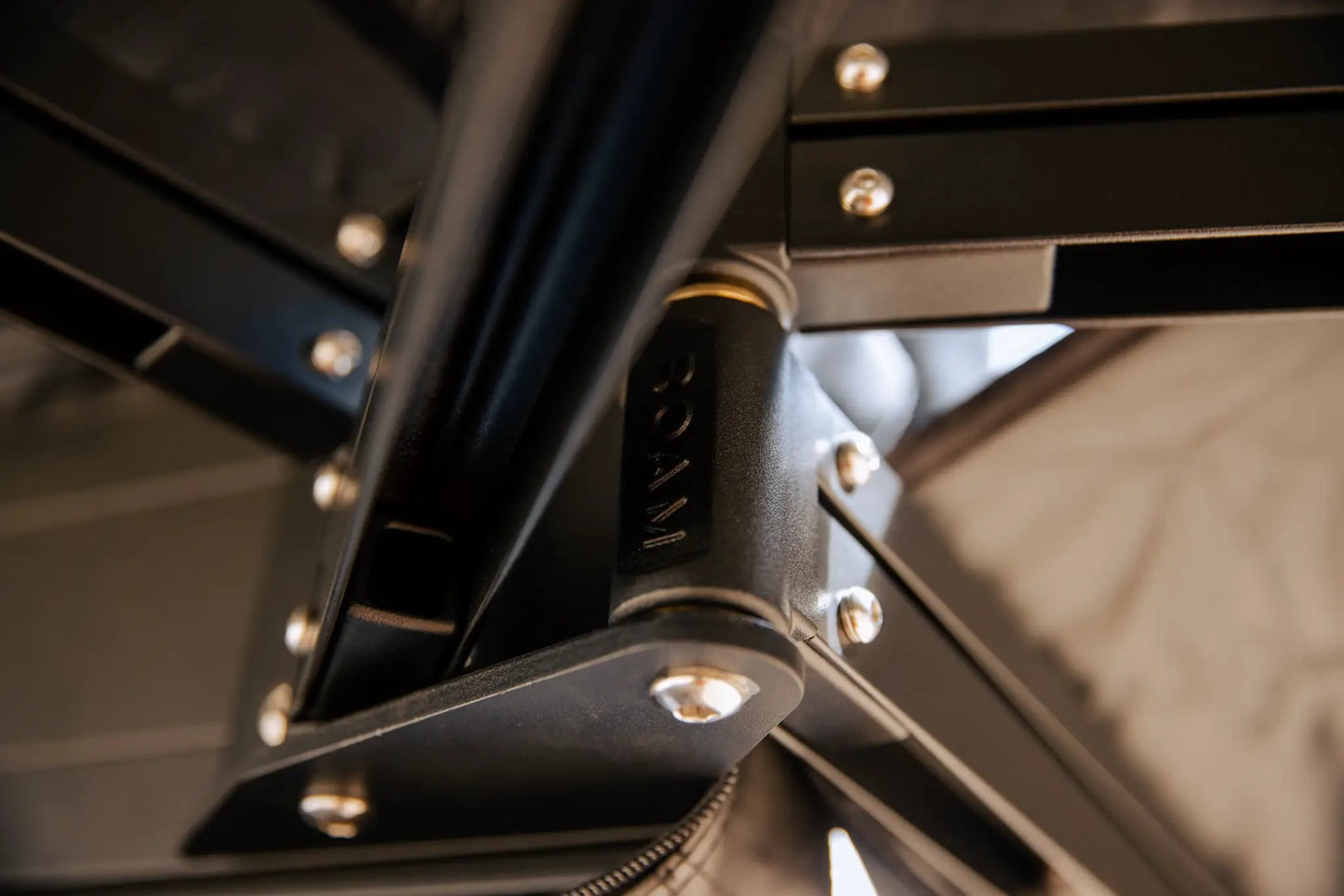 ROAM ARC 270 Awning by ROAM