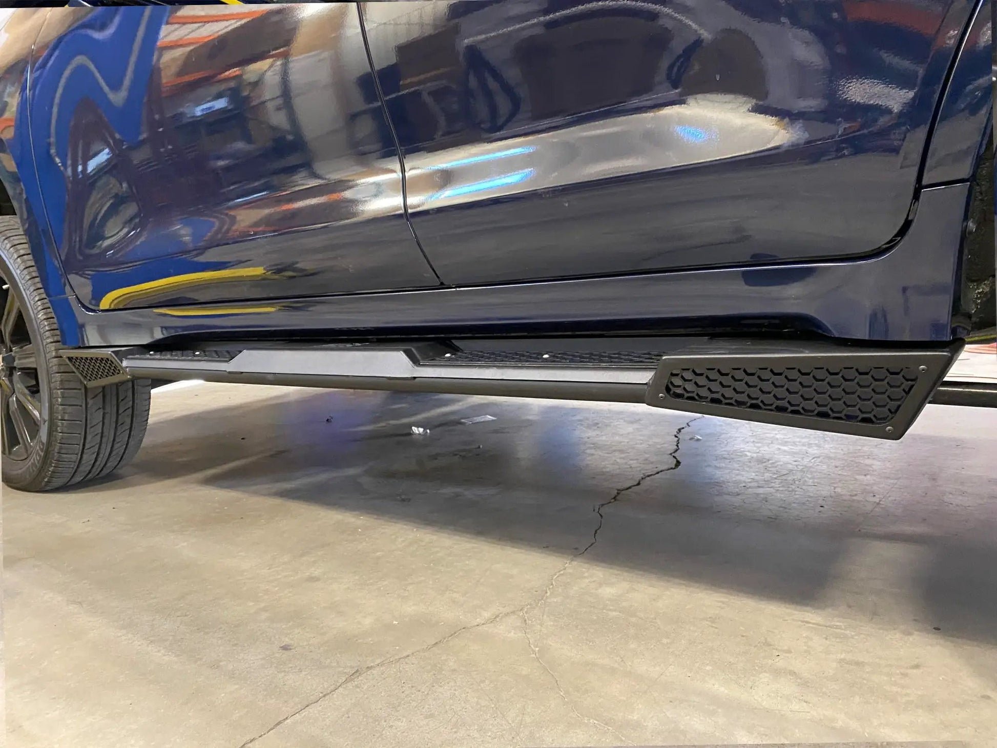 CBI LX570 Rock Sliders | 2016-2021 by CBI