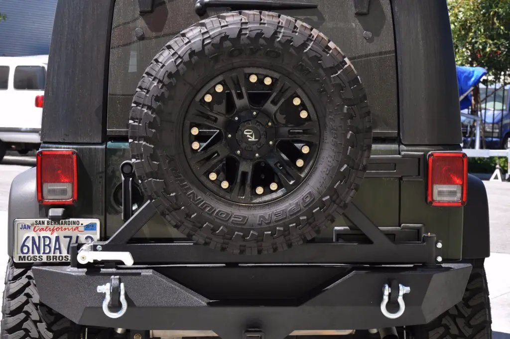 DV8 Offroad 07-18 Jeep JK Jeep Stubby Rear Bumper; BRG Carrier by DV8 Offroad