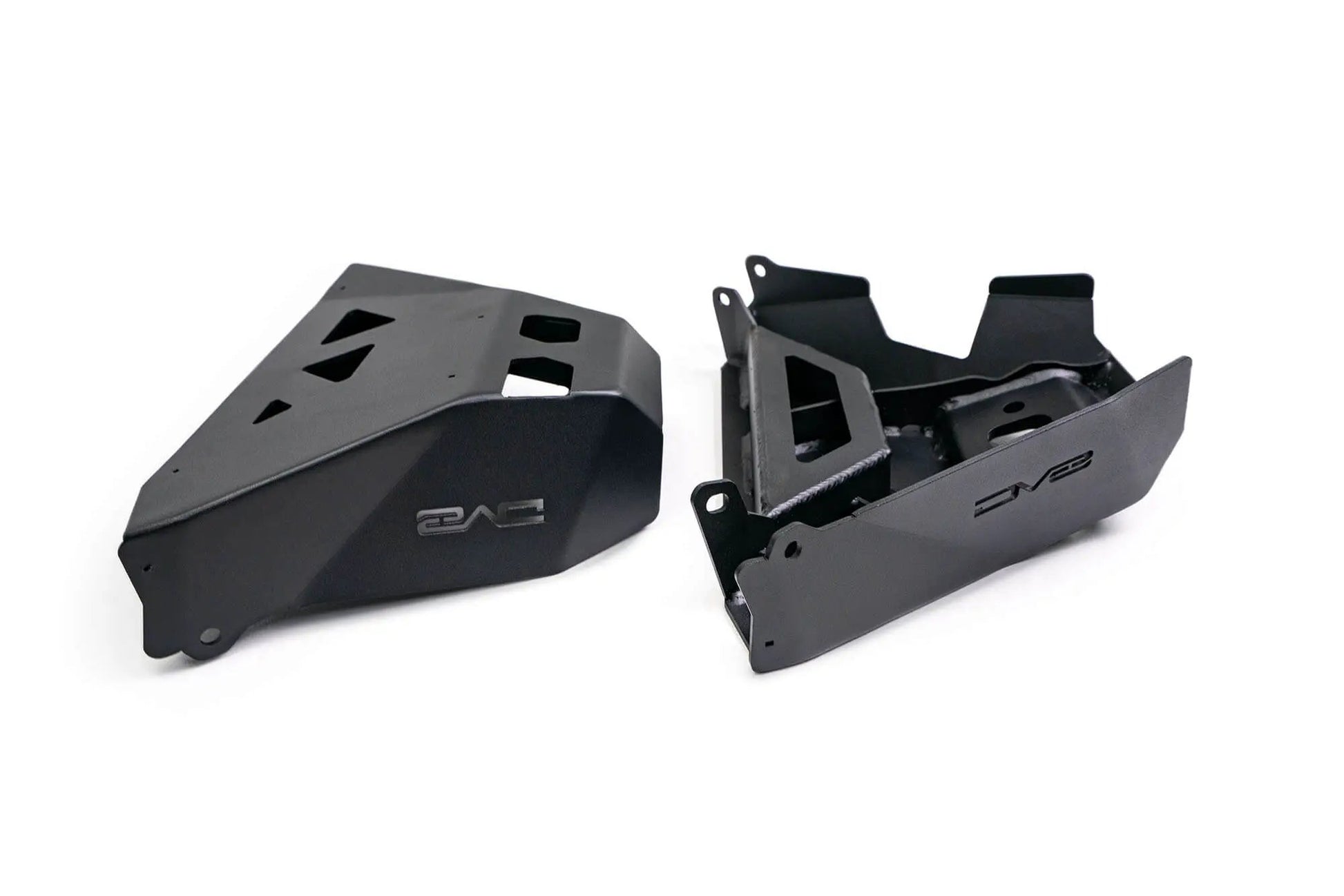 DV8 Offroad A-Arm Skid Plate for the 2021+ Bronco was designed to protect the aluminum front, lower control arms from rocks and other obstacles on the trail. Made from 3.5mm steel and finished in a micro-texture black powder coat. by DV8 Offroad